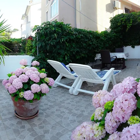 Apartman Studioapartment Meri 4 *